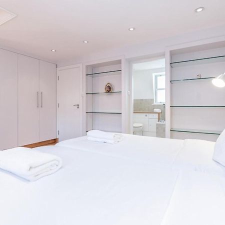 Beautiful 1 Bedroom Apartment In Victoria London Bagian luar foto