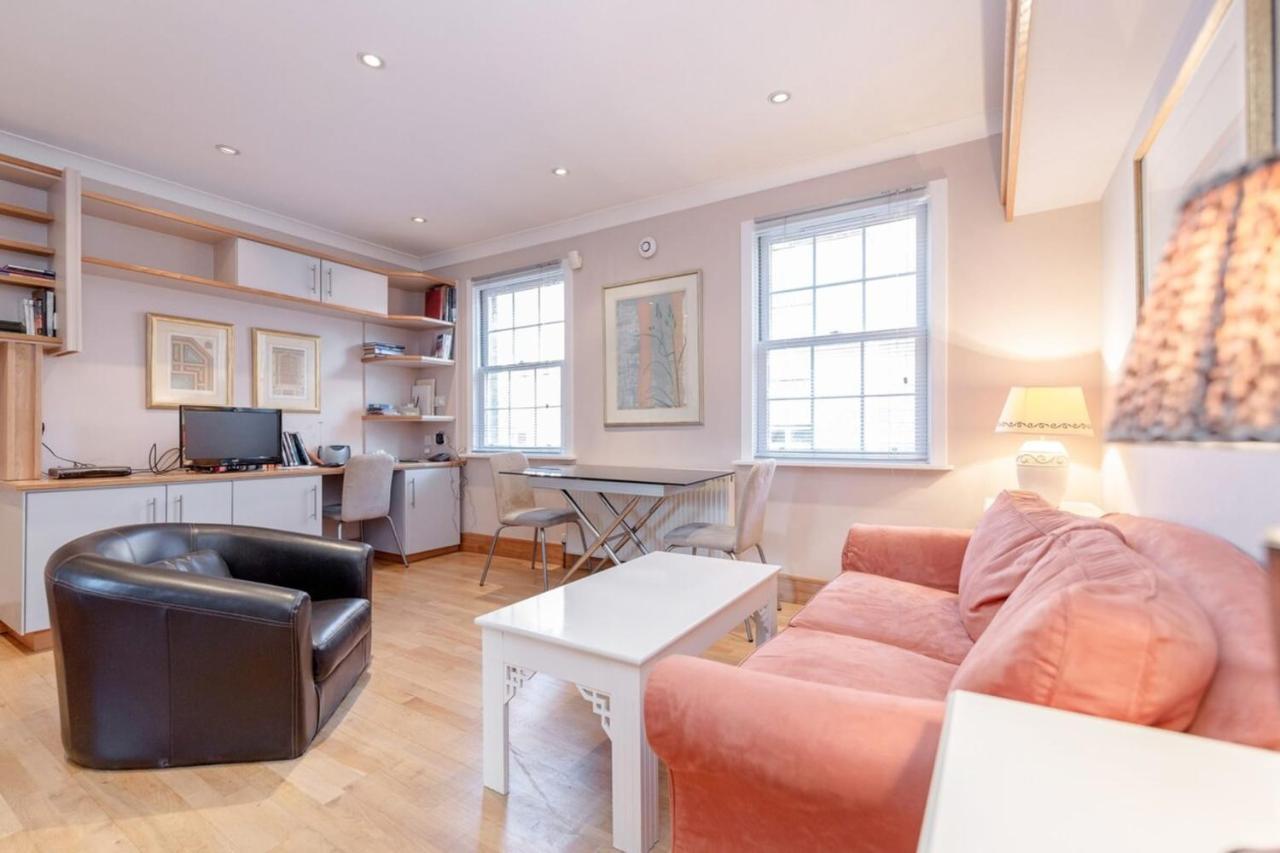 Beautiful 1 Bedroom Apartment In Victoria London Bagian luar foto